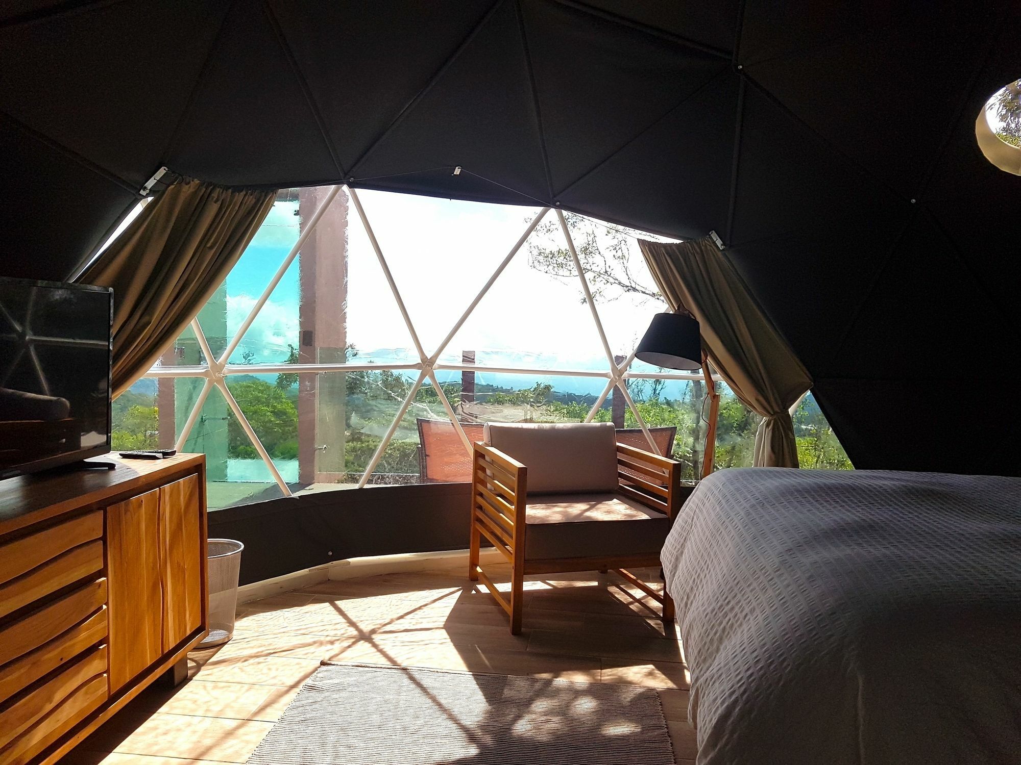 Chira Glamping Resort Monteverde Zewnętrze zdjęcie